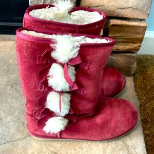 Kookaburra by UGG Size 8